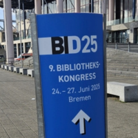 Baner informaujący o kongresie bibliotek